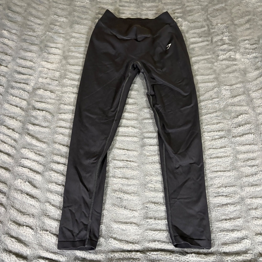 Gymshark Vital Seamless High Waisted Leggings Black 7/8 Crop Logo AT408